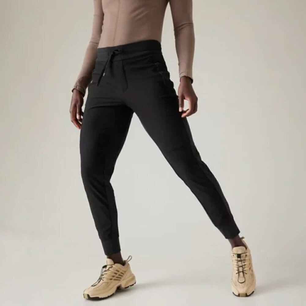 Athleta Trekkie North Jogger Black size 18‎